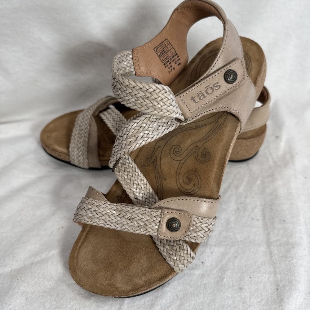 Taos Trulie Sandals Women 7-7.5 Taupe Leather Braided Strappy Cork Wedge Spain